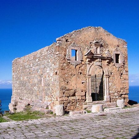 הוילה San Marco d'Alunzio Casa Vacanza Pedala מראה חיצוני תמונה